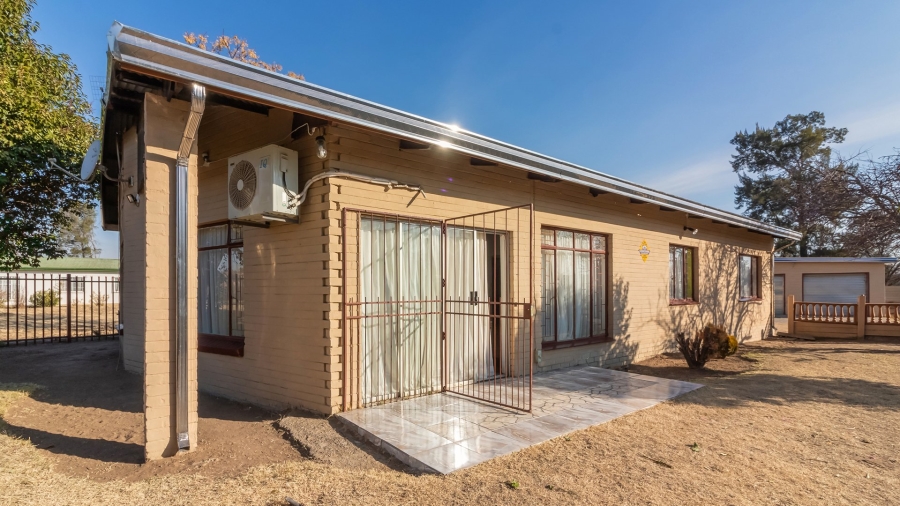 3 Bedroom Property for Sale in Tuinhof Free State